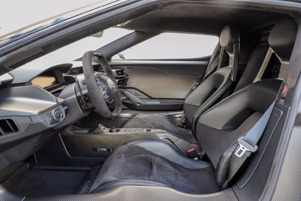 Used 2017 Ford GT RWD image 6