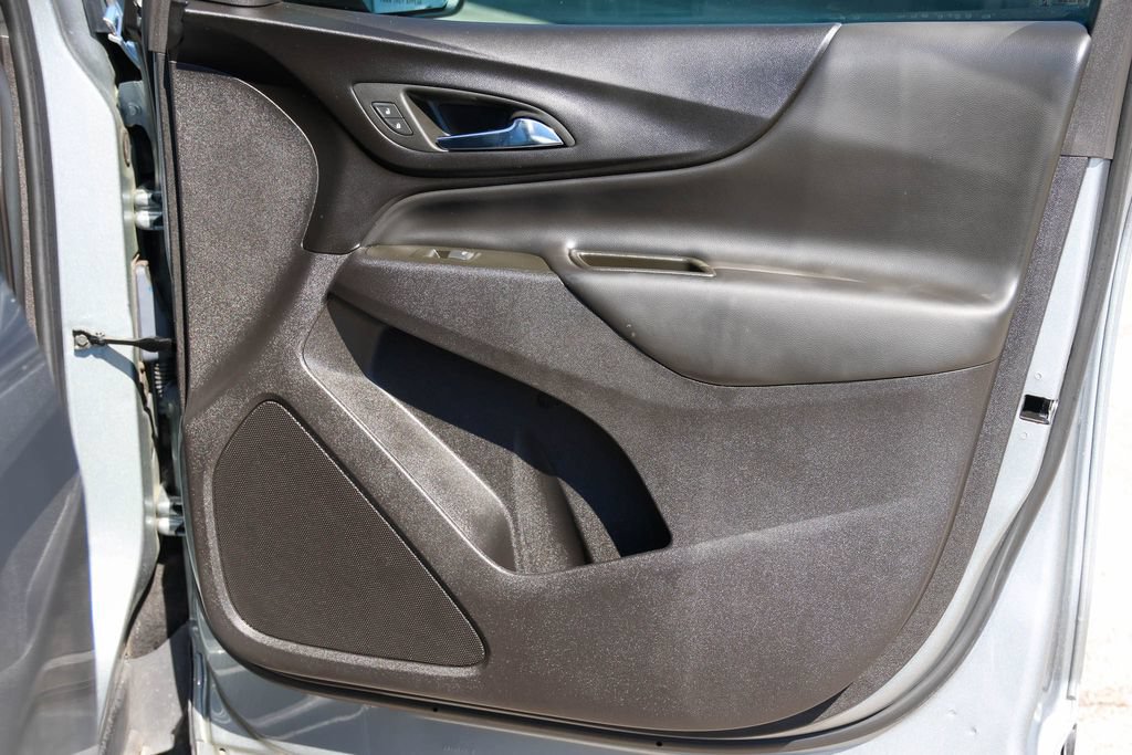 Used 2024 Chevrolet Equinox LT FWD image 8