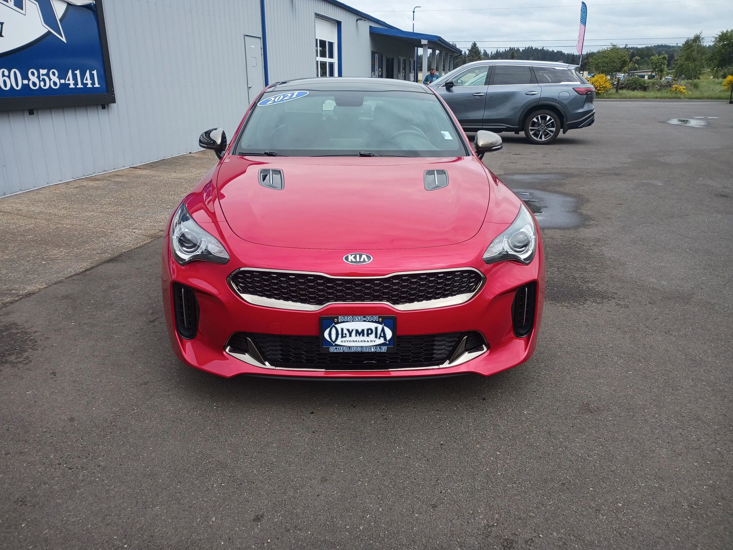 Used 2021 Kia Stinger GT-Line w/ Sun & Sound Package AWD/4WD image 2
