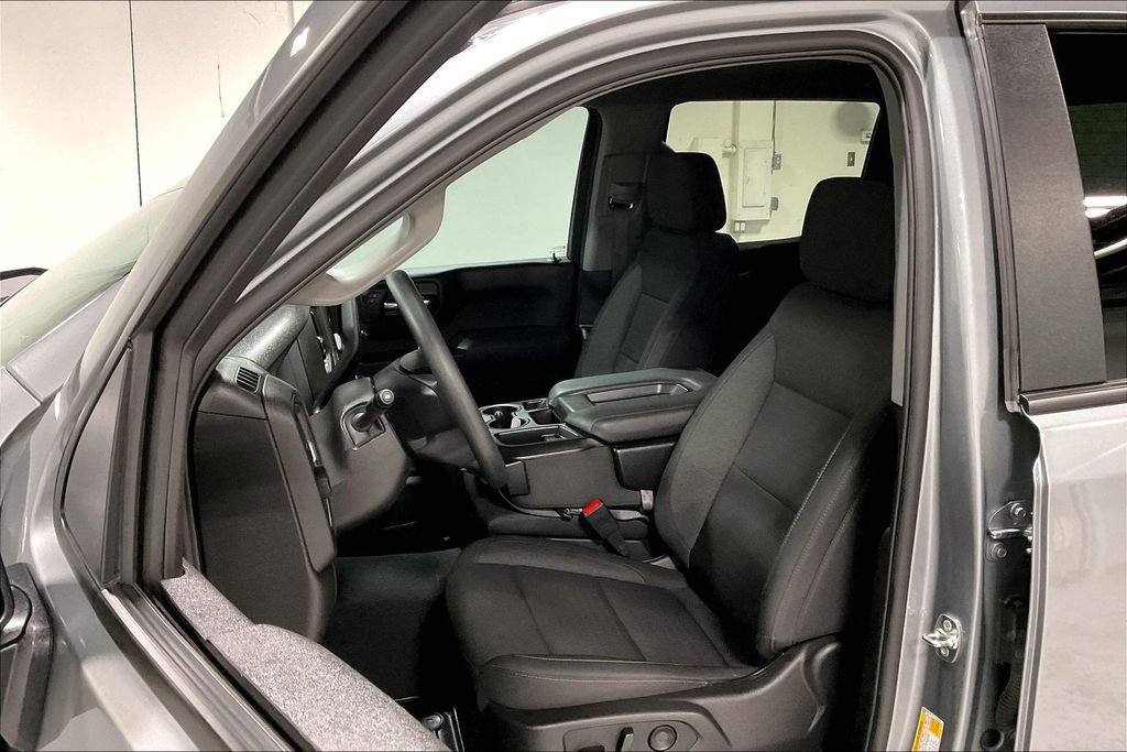 Used 2026 Chevrolet Silverado 1500 Custom RWD image 31