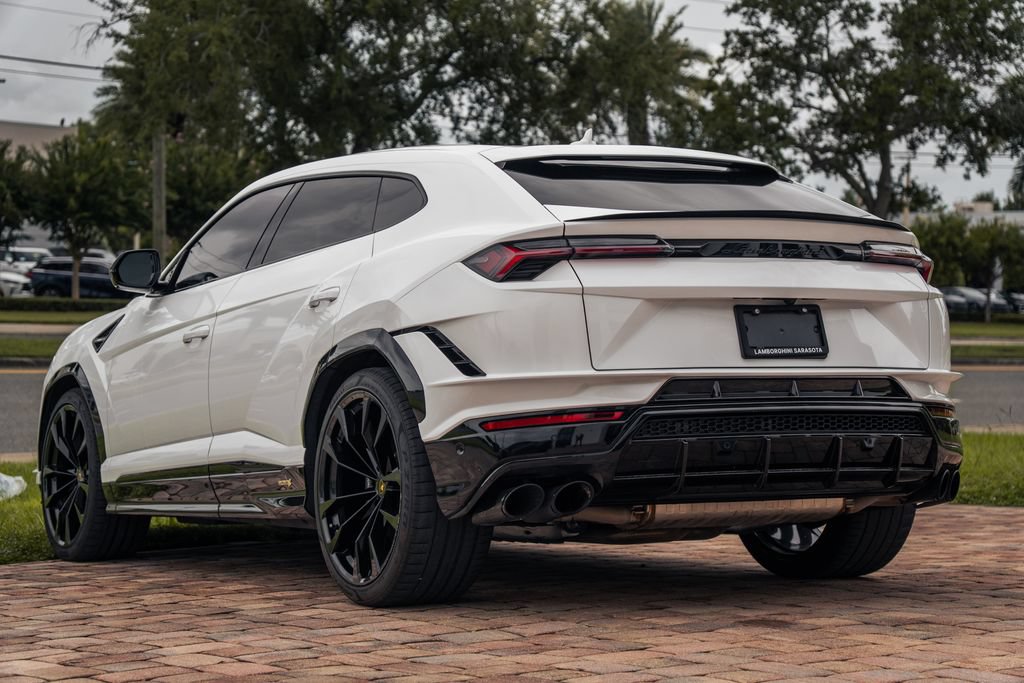Used 2024 Lamborghini Urus S AWD/4WD image 4