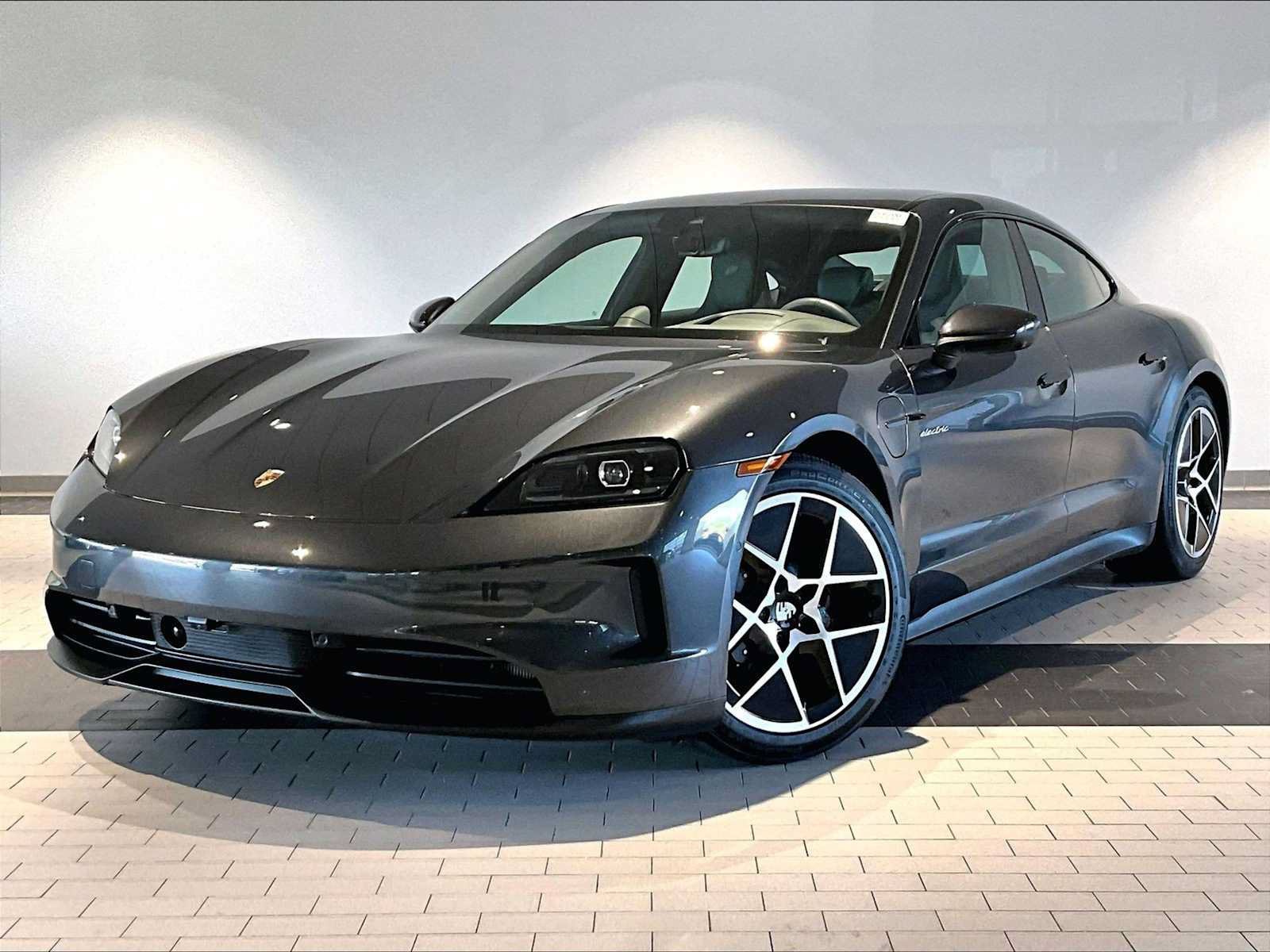 Used 2025 Porsche Taycan RWD image 1