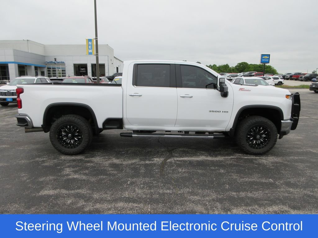 Used 2023 Chevrolet Silverado 3500 LTZ AWD/4WD image 6