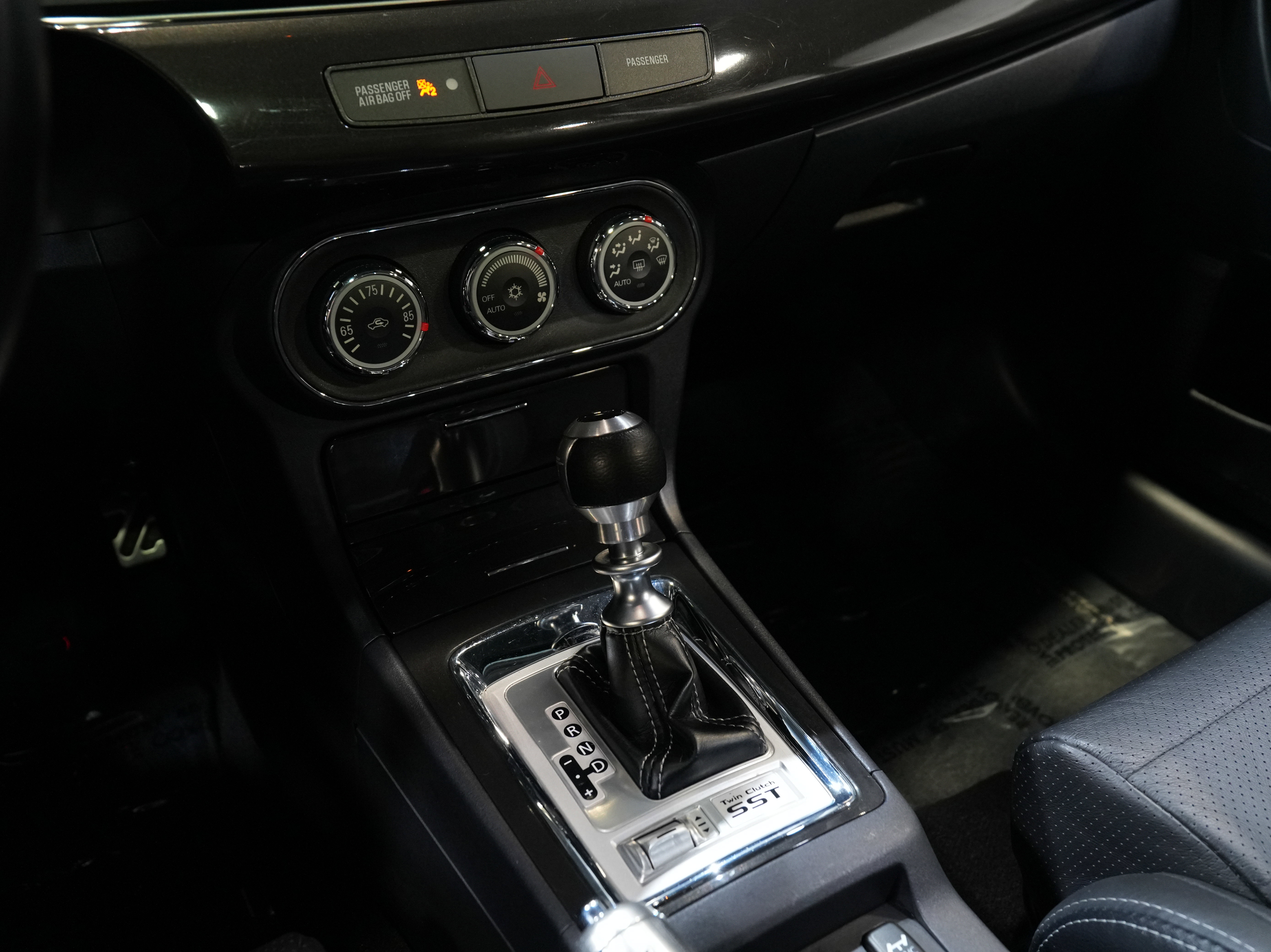 Used 2010 Mitsubishi Lancer Evolution MR image 50