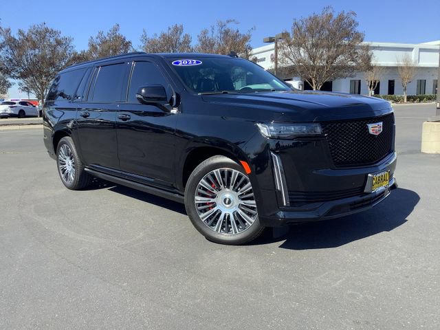 Used 2022 Cadillac Escalade ESV Sport w/ Touring Package image 2