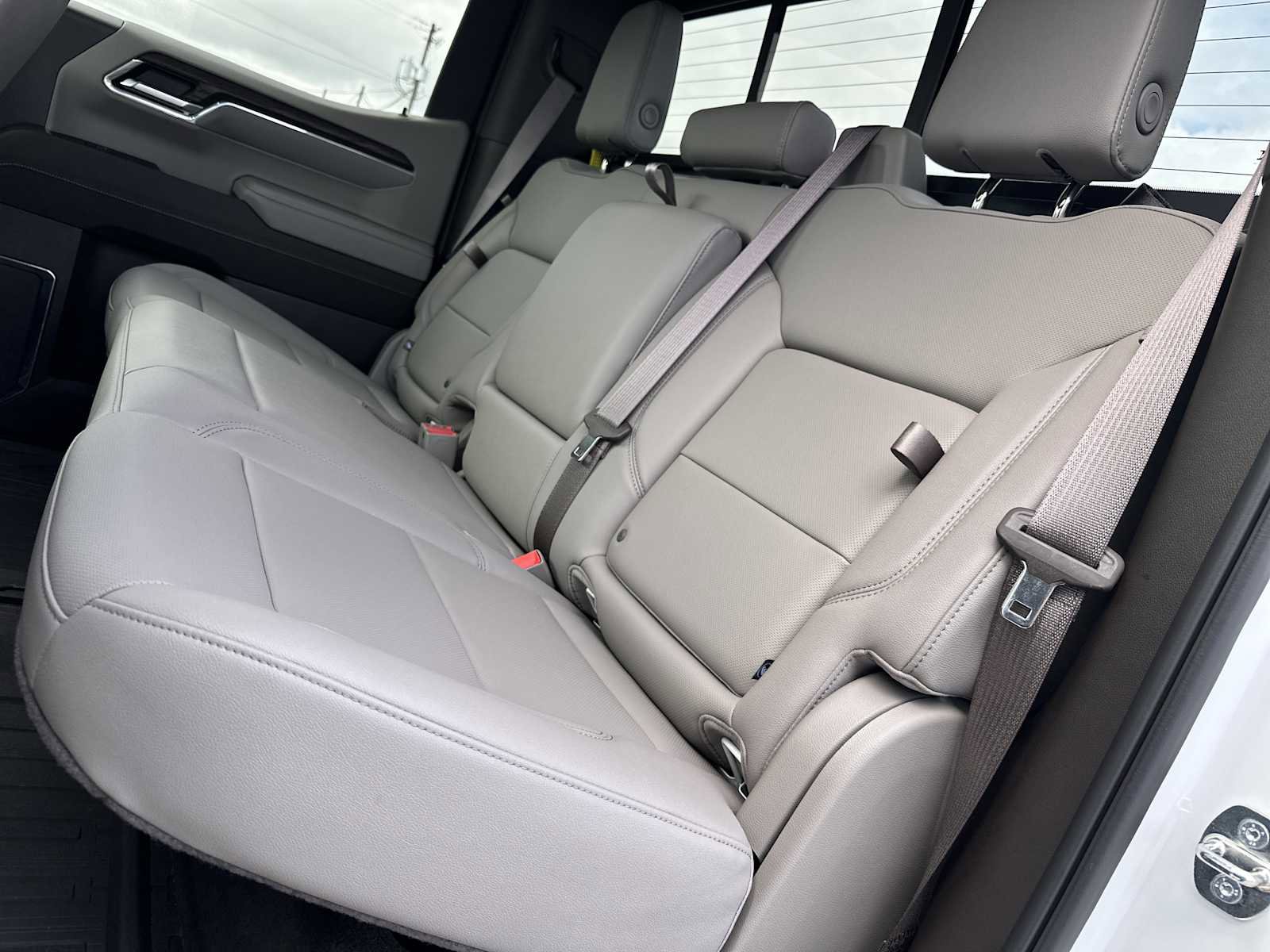 Used 2024 GMC Sierra 1500 SLT w/ SLT Premium Plus Package image 27