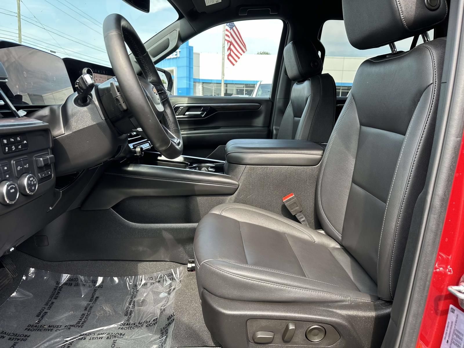 Used 2025 Chevrolet Tahoe LT w/ LPO, Chrome Package AWD/4WD image 22