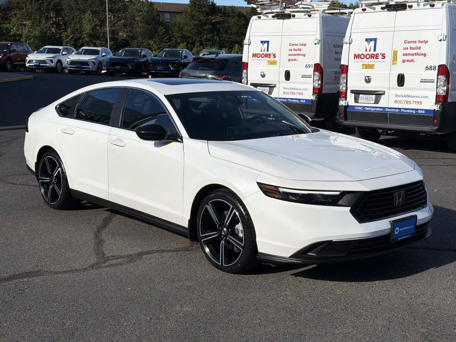 Used 2023 Honda Accord Sport image 1