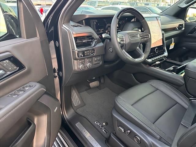 New 2026 GMC Yukon XL Denali w/ Denali Reserve Package image 17