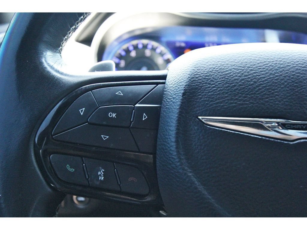 Used 2021 Chrysler 300 S RWD image 15