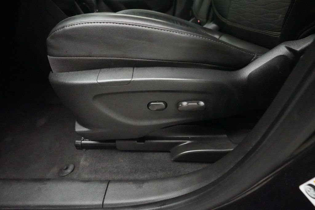 Used 2016 Buick Encore FWD image 28