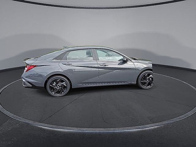 New 2026 Hyundai Elantra SEL Sport Premium FWD image 12