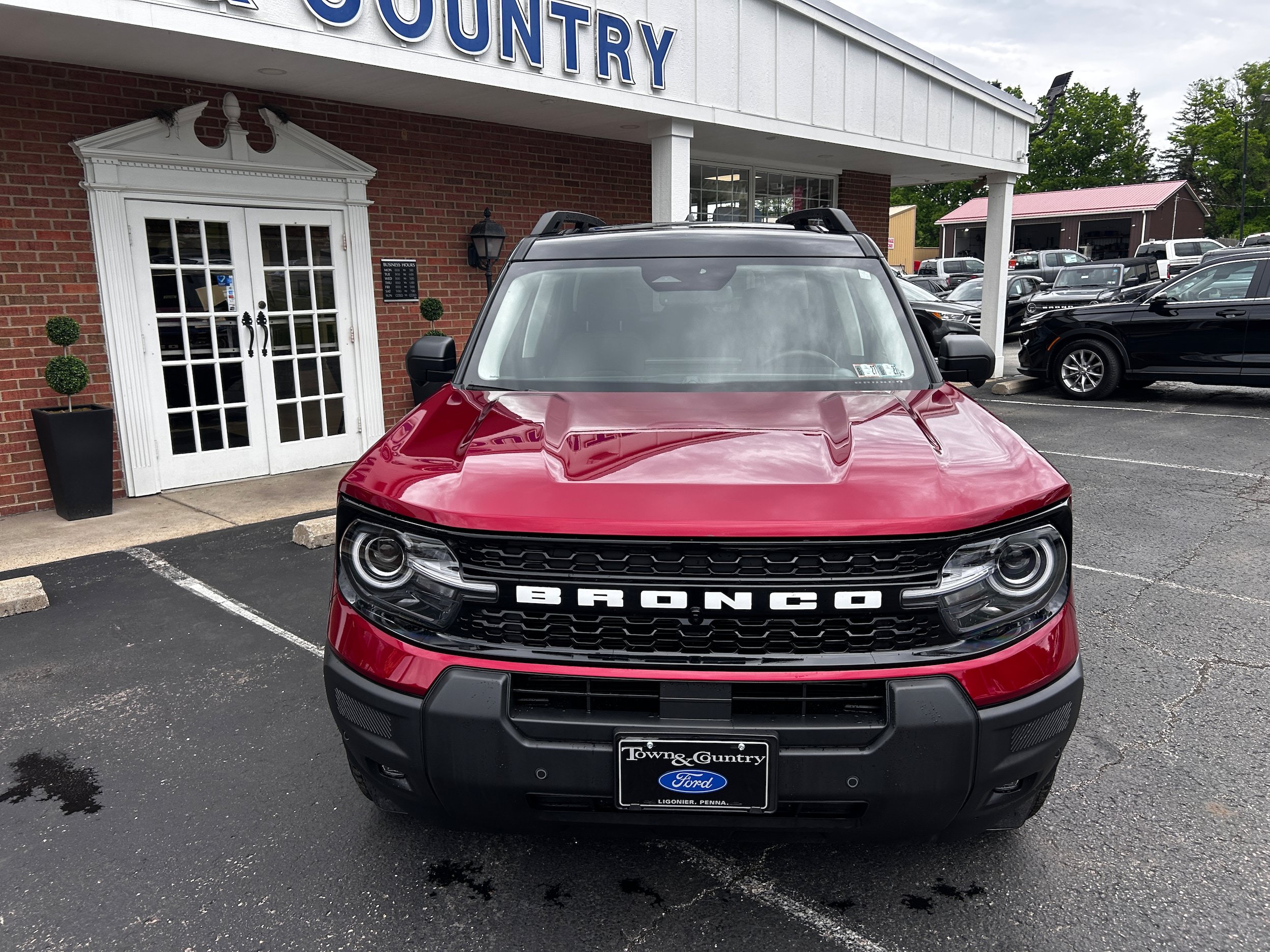 Used 2025 Ford Bronco Sport Outer Banks w/ Outer Banks Tech Package+ AWD/4WD image 17