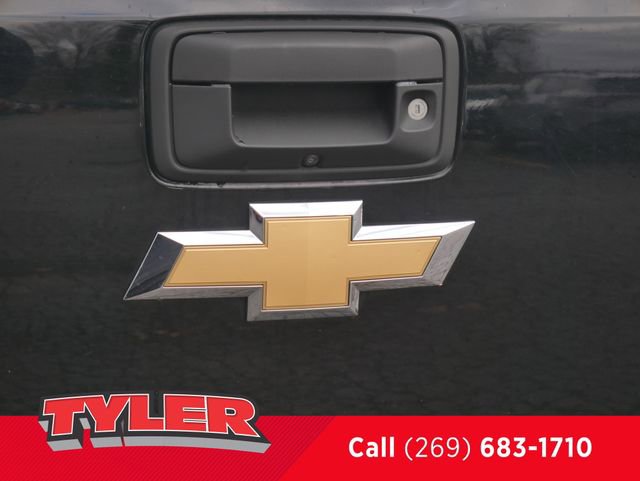 Used 2018 Chevrolet Colorado W/T w/ WT Convenience Package RWD image 14