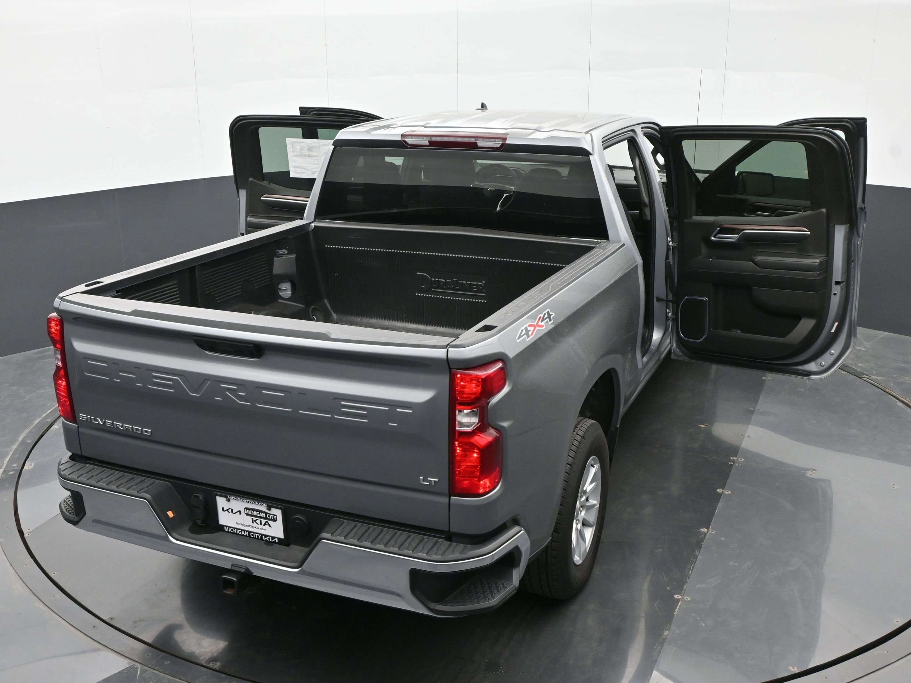 Used 2025 Chevrolet Silverado 1500 LT image 45