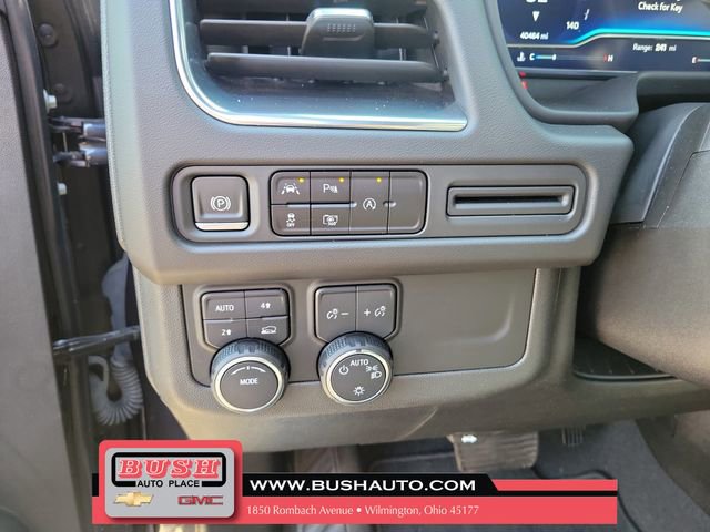 Used 2023 Chevrolet Suburban LT w/ LT Signature Plus Package image 22