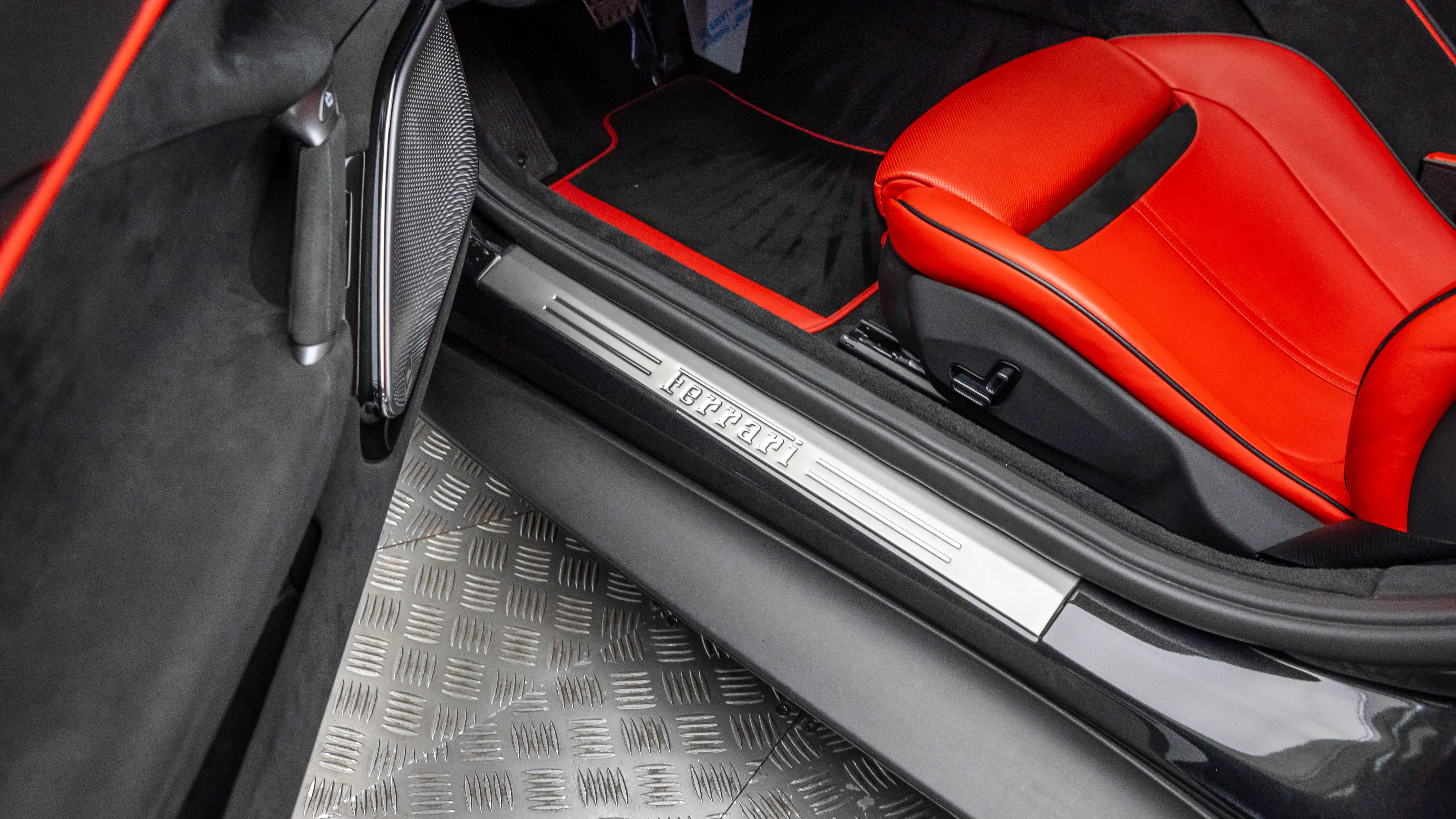 Certified 2022 Ferrari Roma RWD image 14