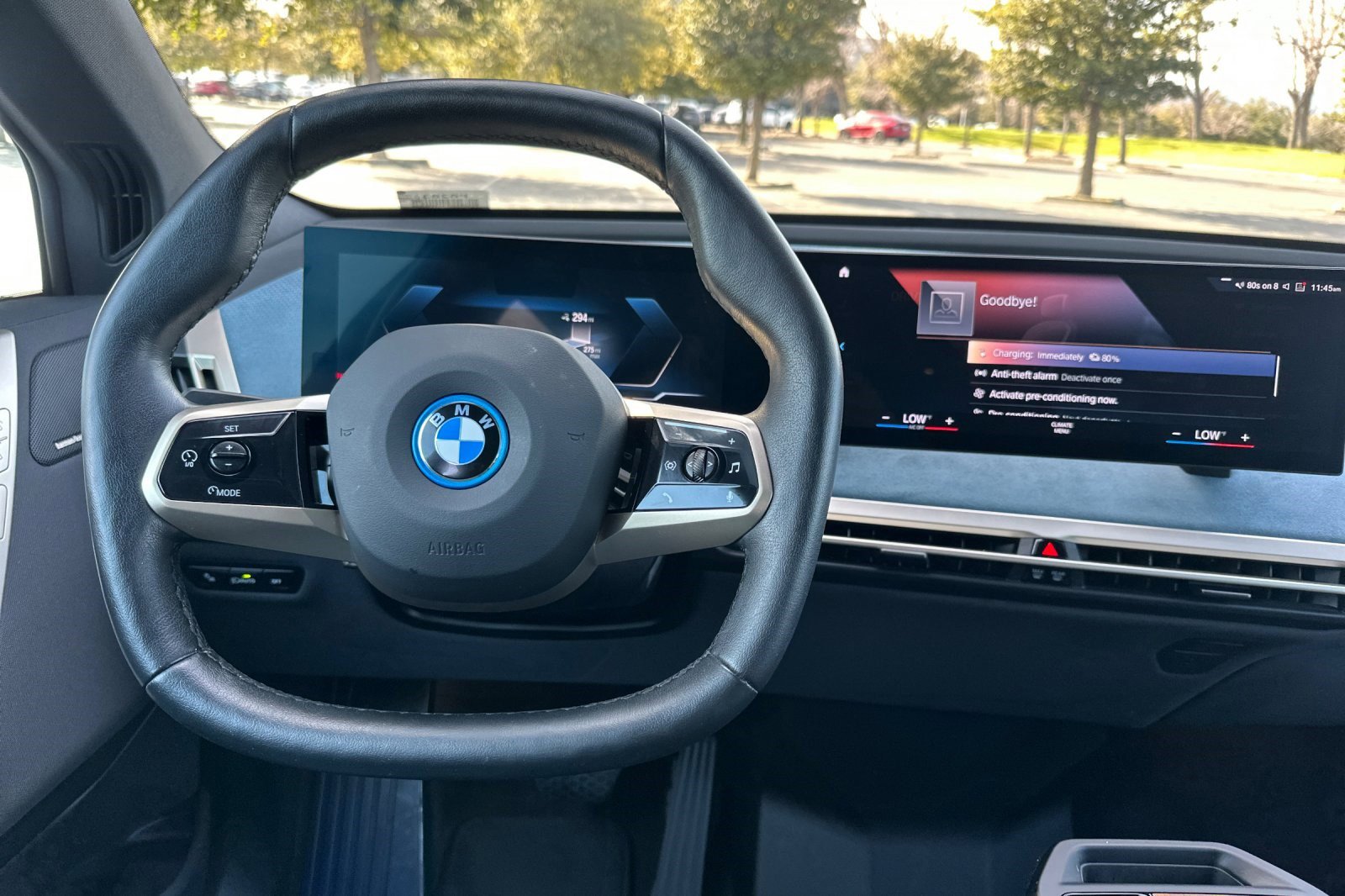 Used 2023 BMW iX xDrive50 w/ Premium Package image 18