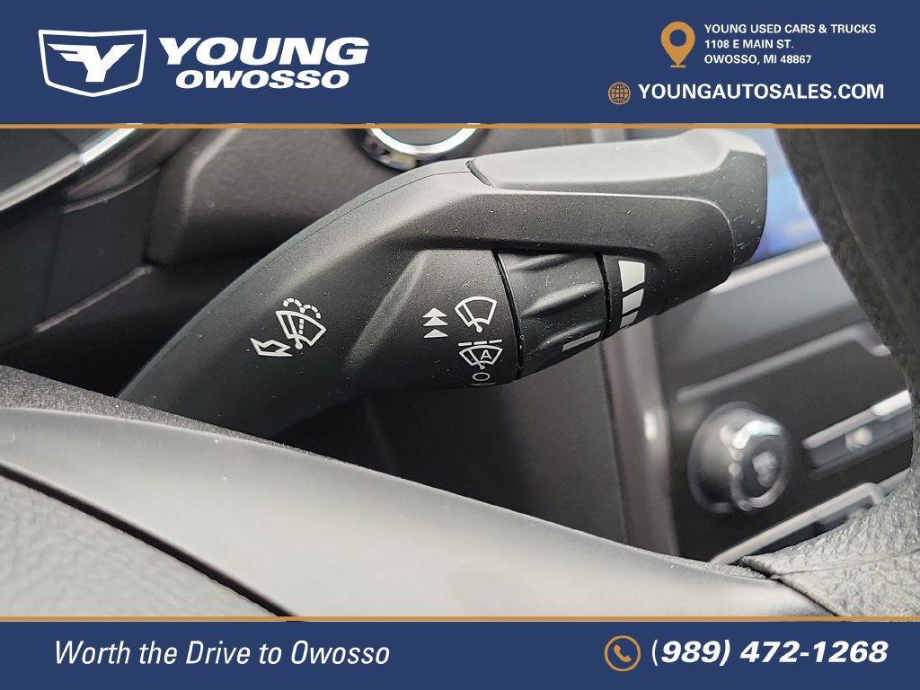 Used 2020 Ford Fusion SE FWD image 15