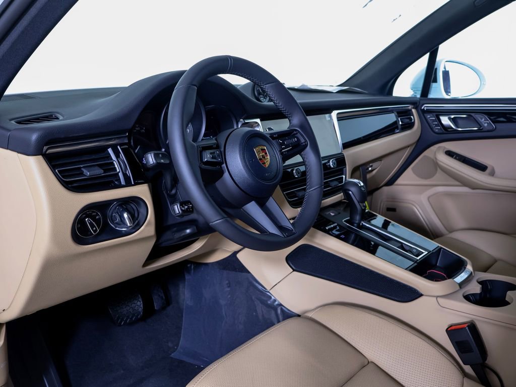 New 2026 Porsche Macan S AWD/4WD image 4