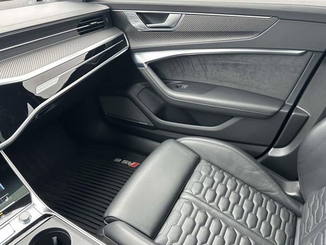 Used 2022 Audi RS 6 image 36