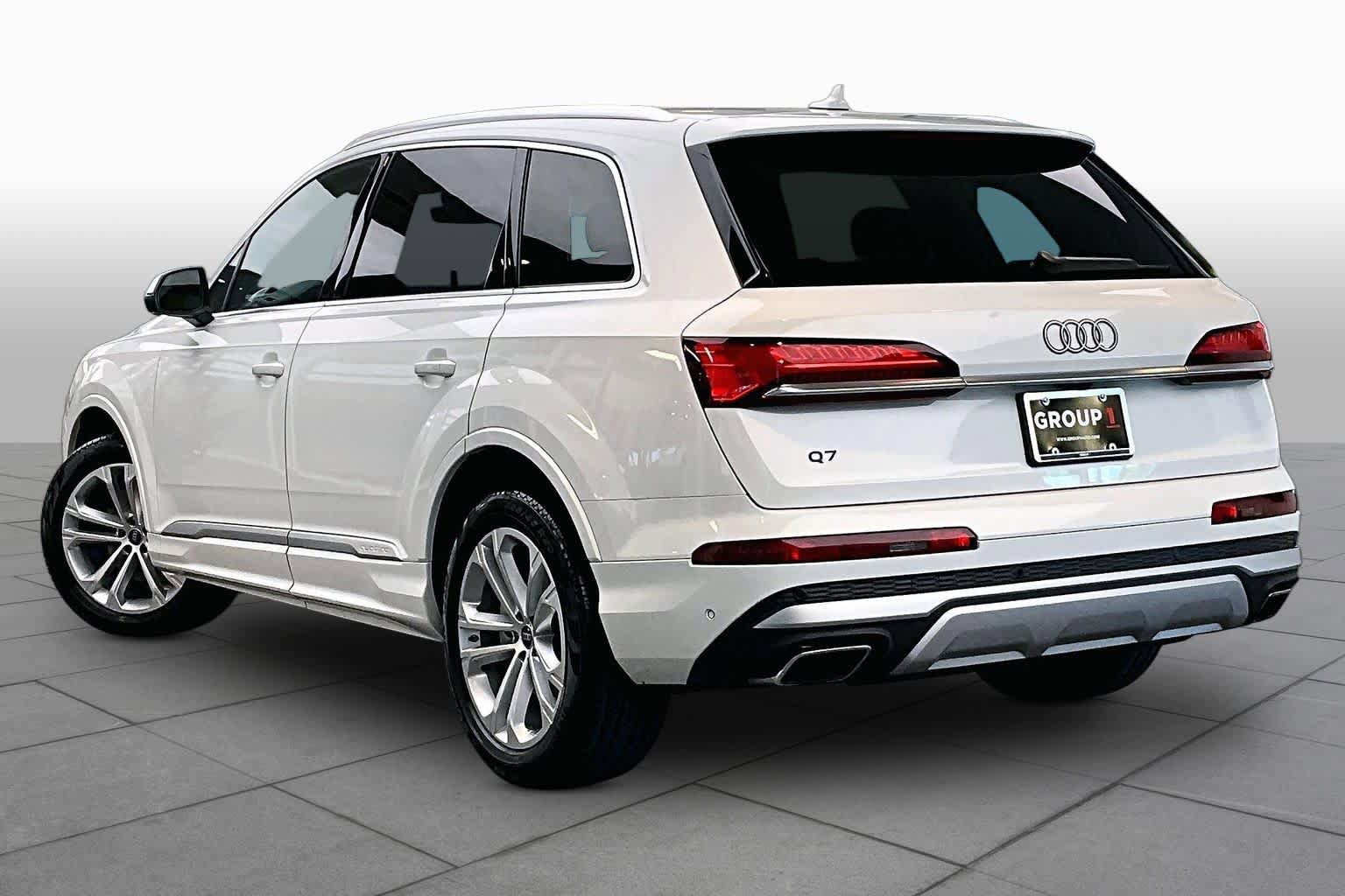 Used 2025 Audi Q7 2.0T Premium w/ Convenience Package AWD/4WD image 11