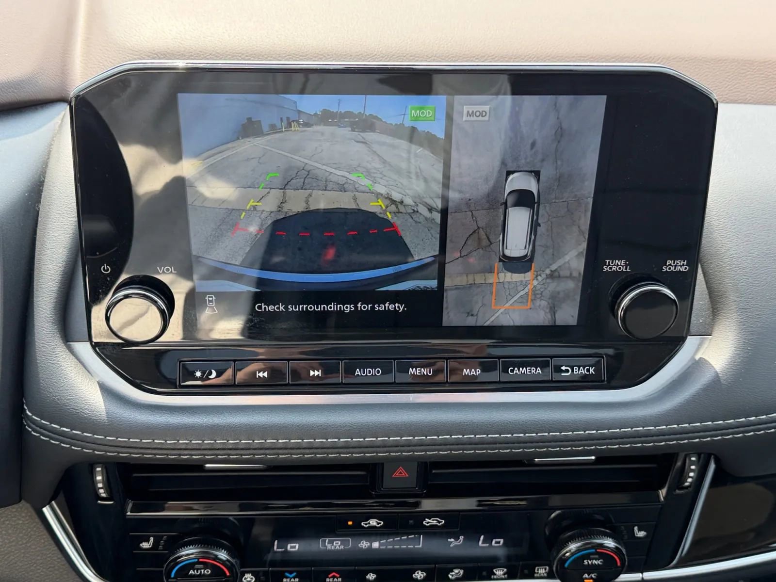 Used 2023 Nissan Rogue SL w/ SL Premium Package image 39