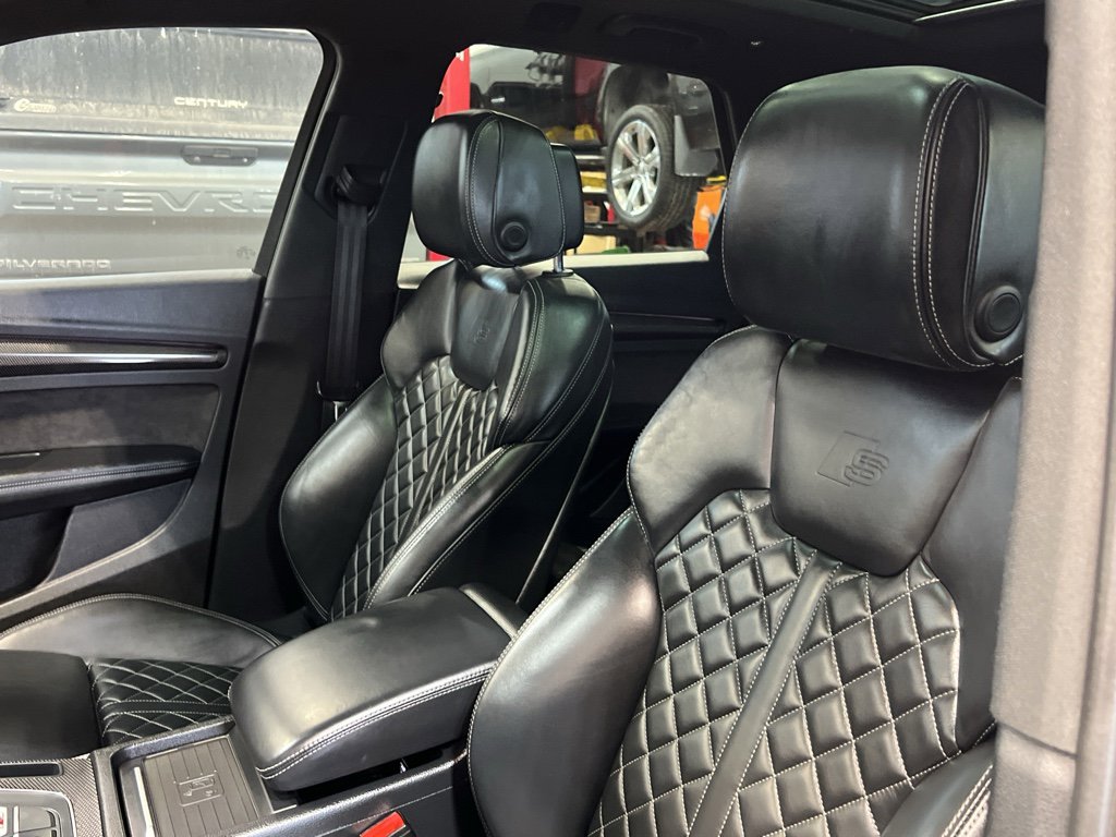 Used 2020 Audi SQ5 Prestige image 16
