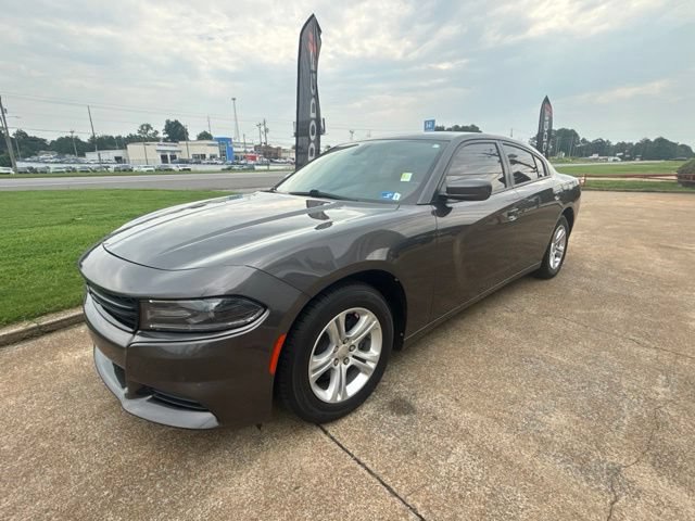 Used 2021 Dodge Charger SXT w/ Leather Interior Group RWD image 4