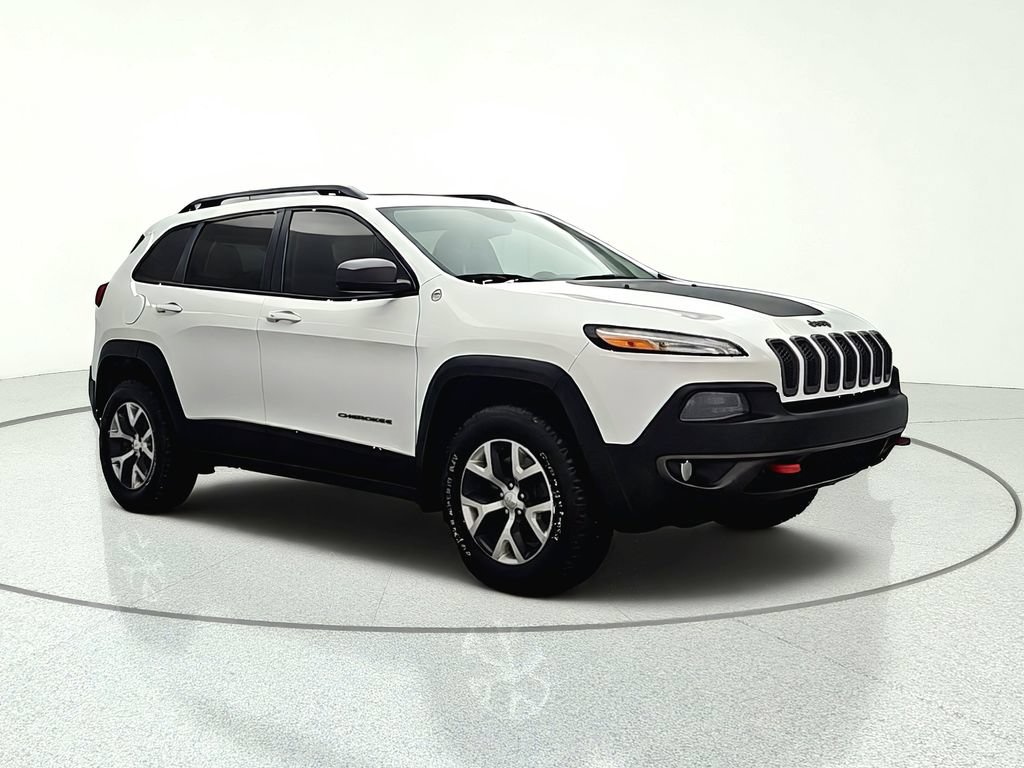 Used 2017 Jeep Cherokee Trailhawk w/ Comfort & Convenience Group AWD/4WD image 9