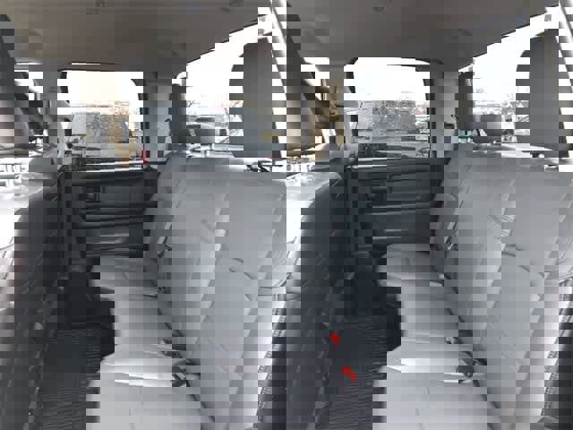 Used 2020 RAM 3500 Tradesman w/ Chrome Appearance Group image 26