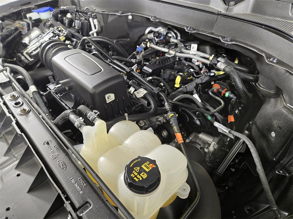 Used 2023 Ford Explorer XLT image 23