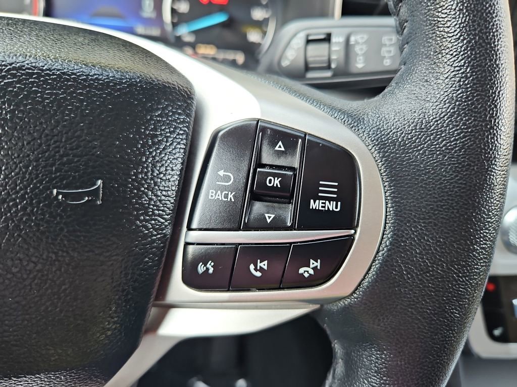 Used 2024 Ford Explorer XLT w/ Equipment Group 202A image 13