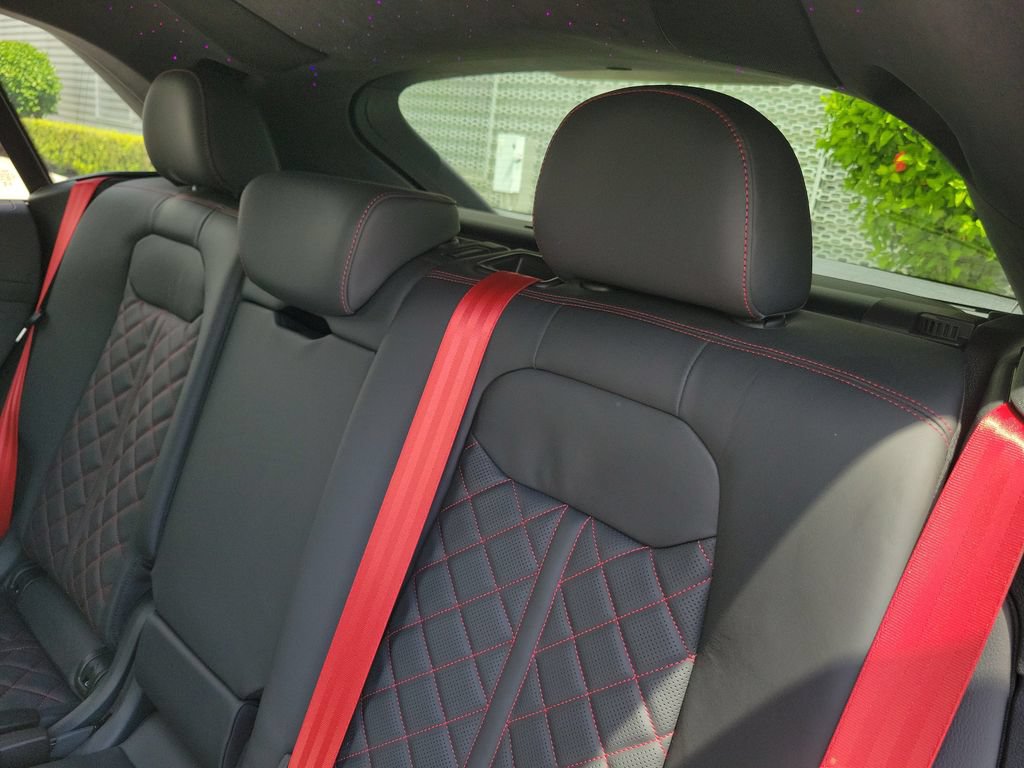 Used 2026 Audi SQ8 Prestige AWD/4WD image 26