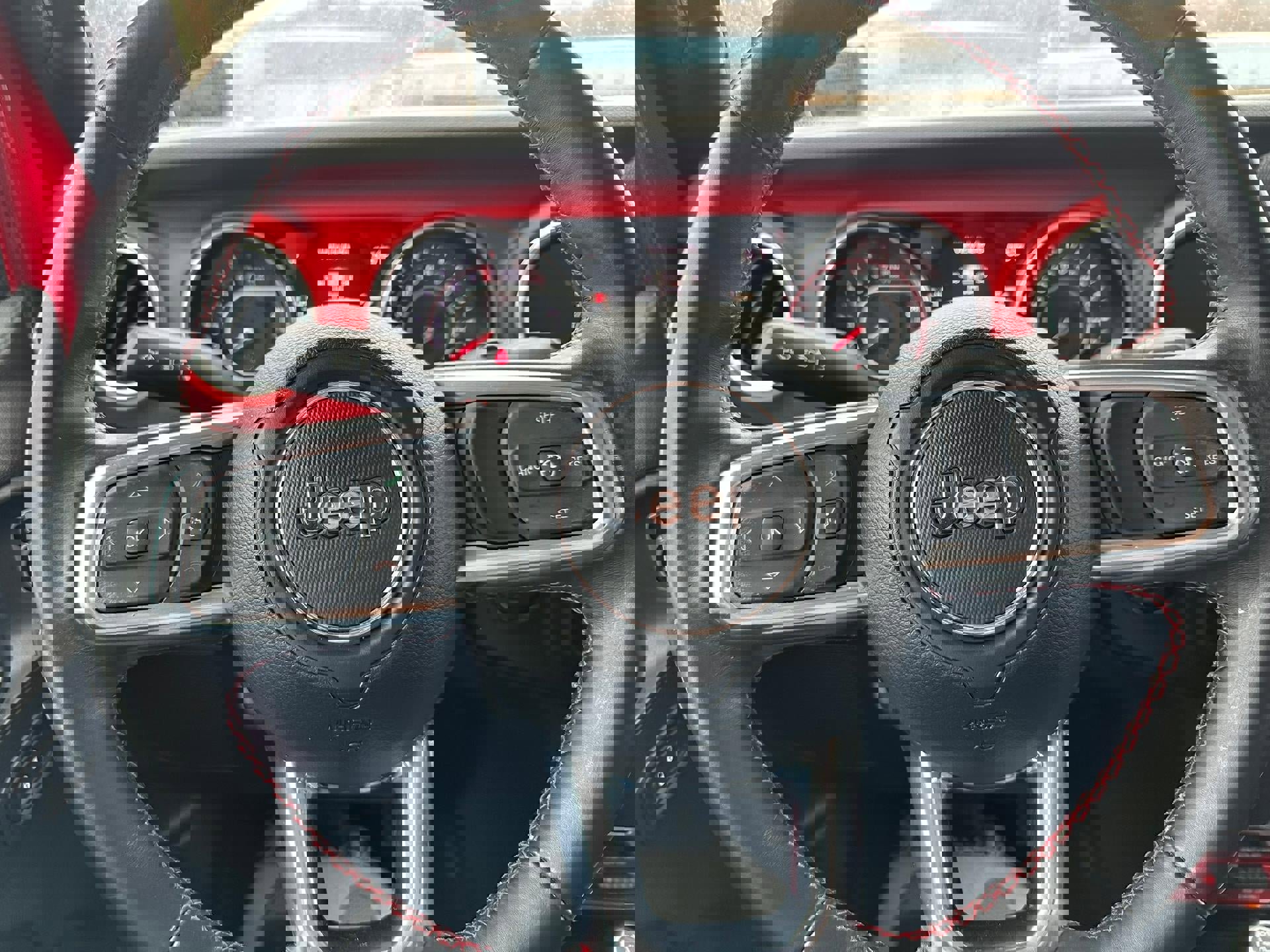 Used 2018 Jeep Wrangler Unlimited Rubicon image 18