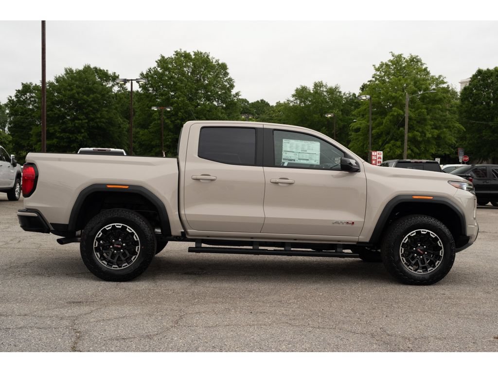 New 2026 GMC Canyon AT4 AWD/4WD image 9