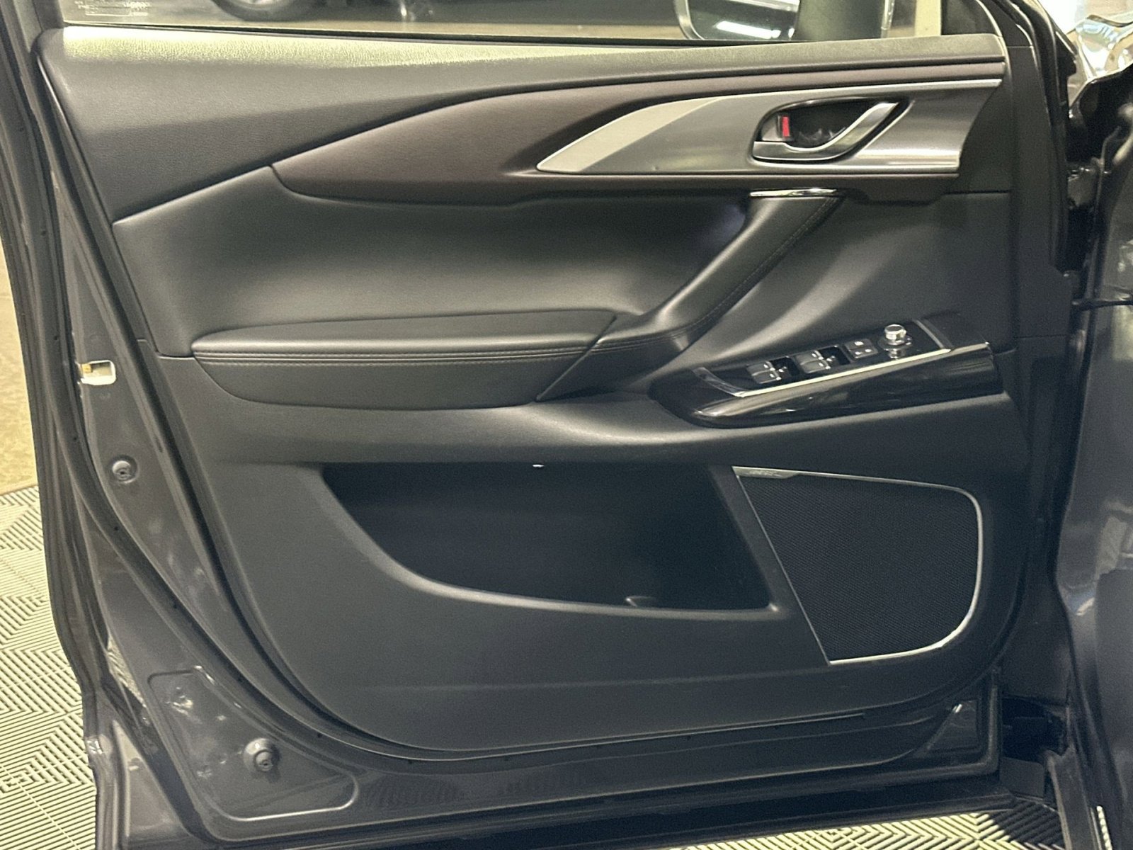 Used 2017 MAZDA CX-9 Grand Touring image 15