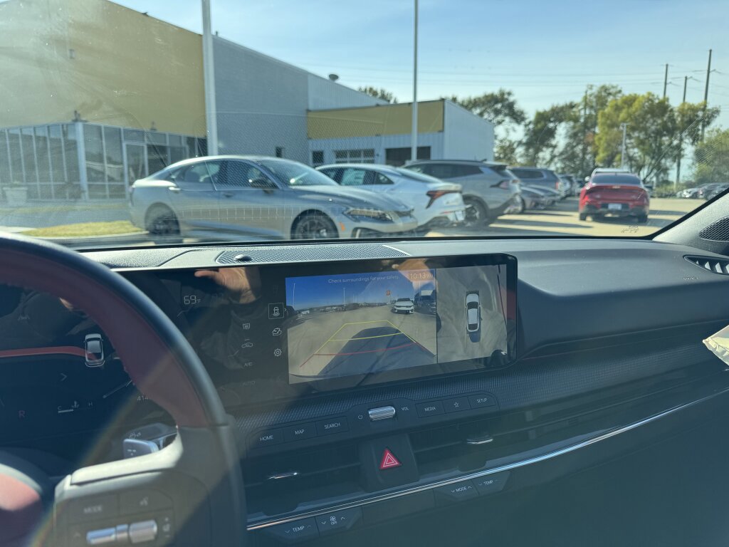 Certified 2025 Kia K4 GT-Line Turbo image 34