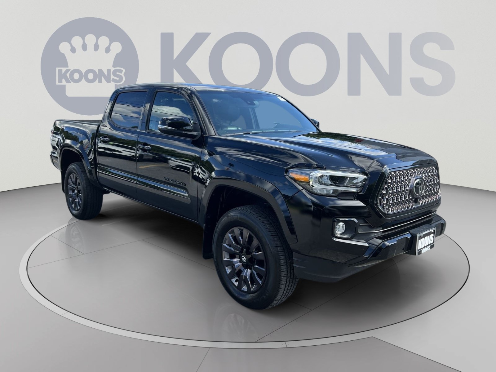 Used 2023 Toyota Tacoma Limited w/ Nightshade Package AWD/4WD image 10