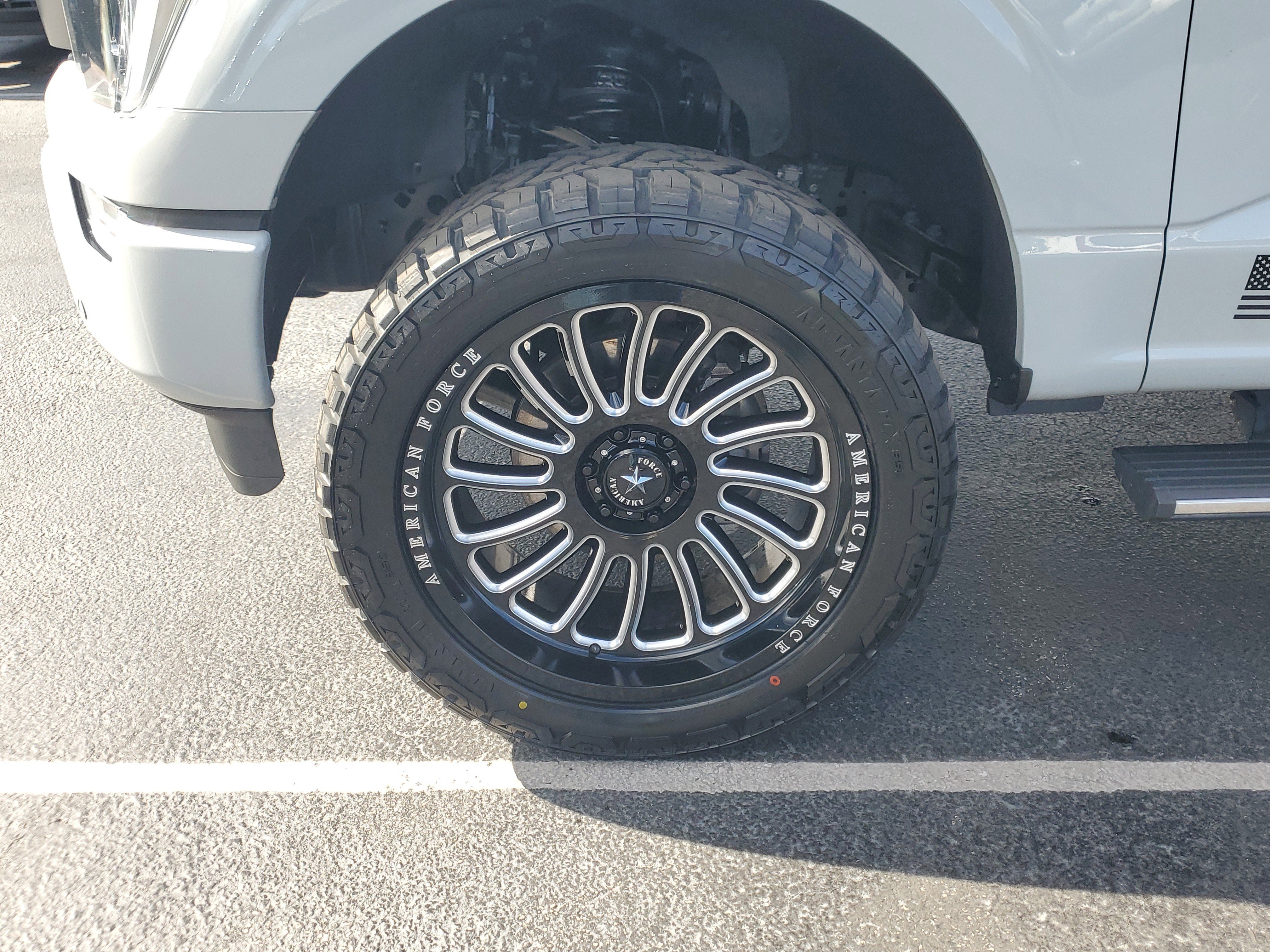 Used 2023 Ford F150 Lariat w/ Equipment Group 502A High image 5