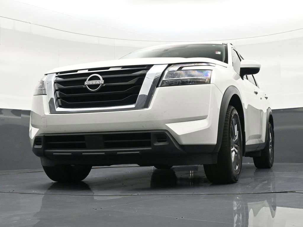 Used 2022 Nissan Pathfinder SV image 31