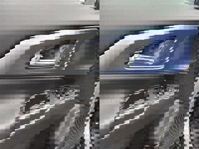 New 2025 Chevrolet Equinox EV LT image 42