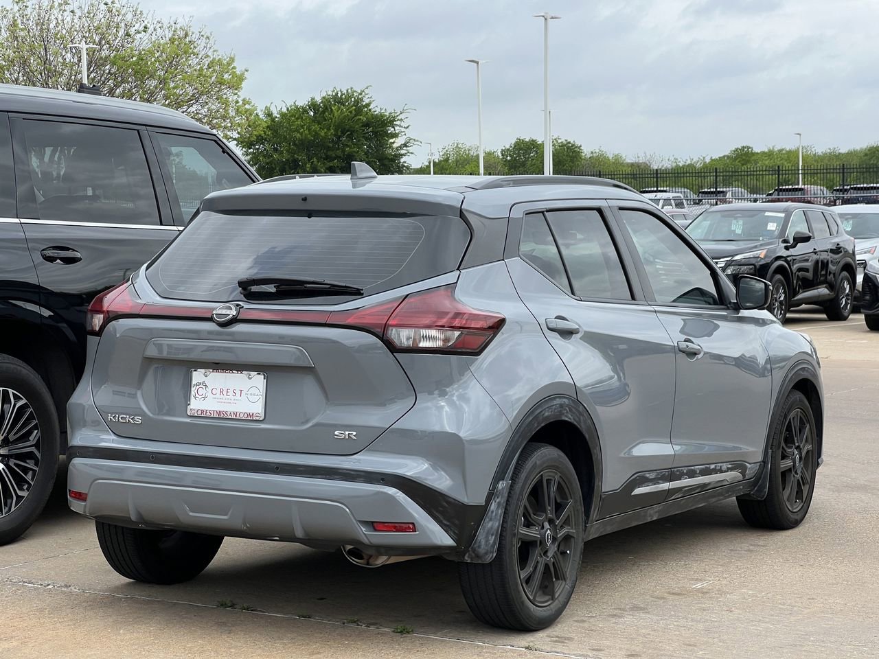 Used 2023 Nissan Kicks SR w/ SR Premium Package image 4