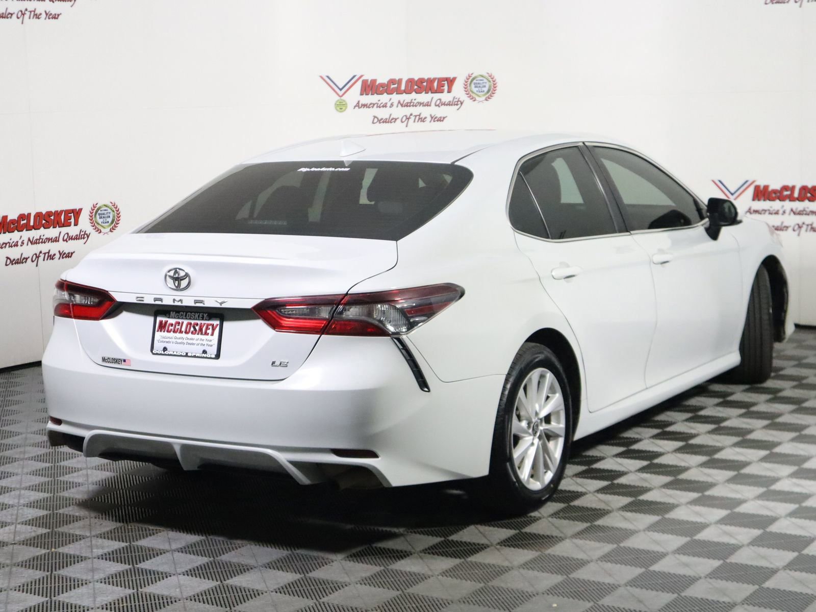 Used 2023 Toyota Camry LE image 5