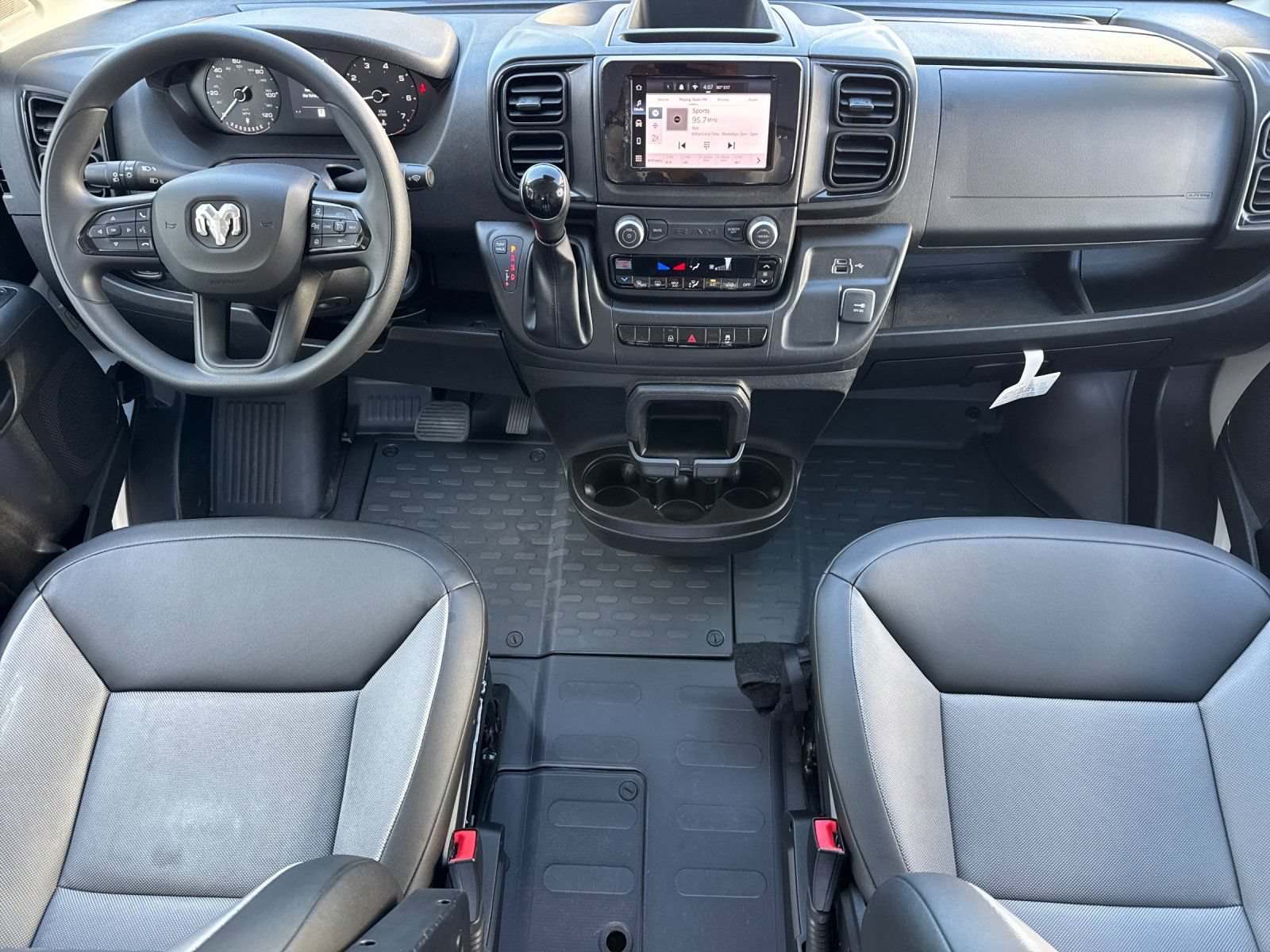 Used 2026 RAM ProMaster 2500 w/ Convenience Group FWD image 12