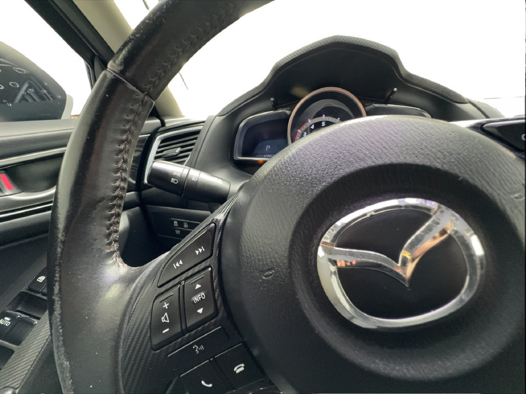 Used 2015 MAZDA MAZDA3 s Touring FWD image 44