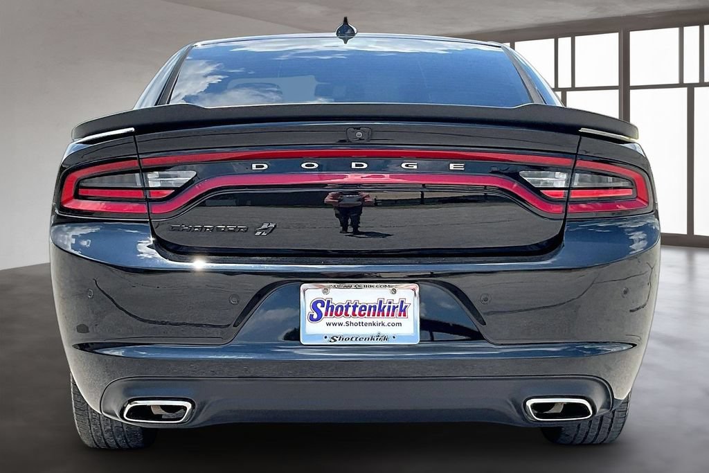 Used 2019 Dodge Charger SXT w/ Plus Group AWD/4WD image 5
