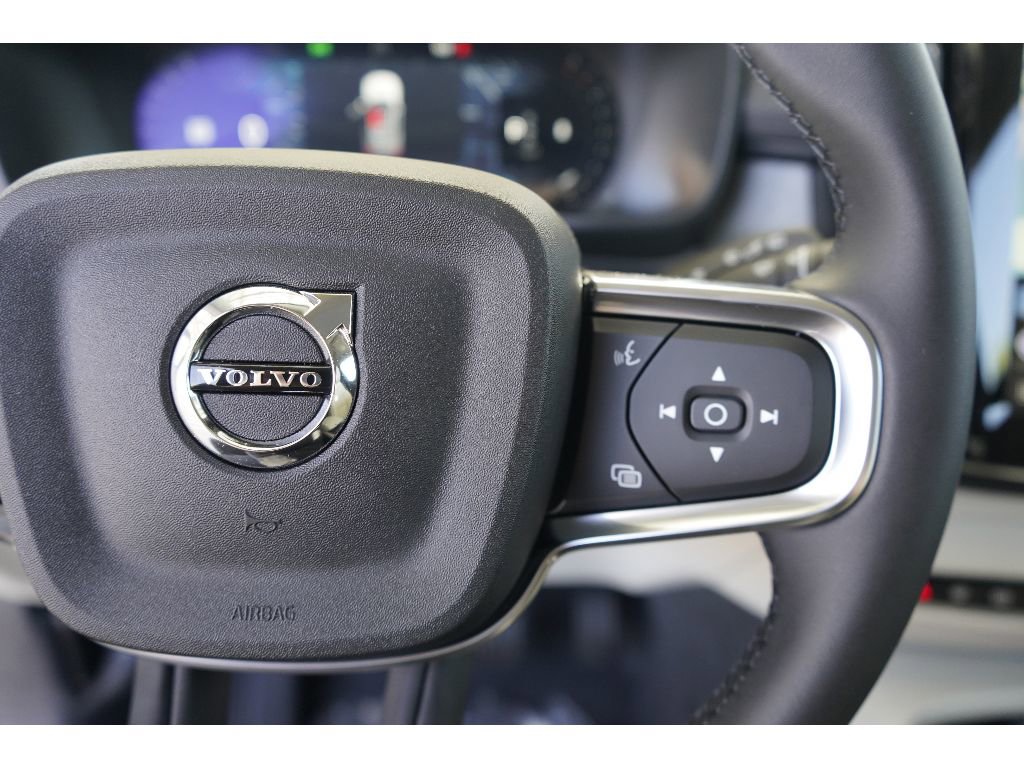 New 2026 Volvo XC40 B5 Ultra w/ Climate Package image 13