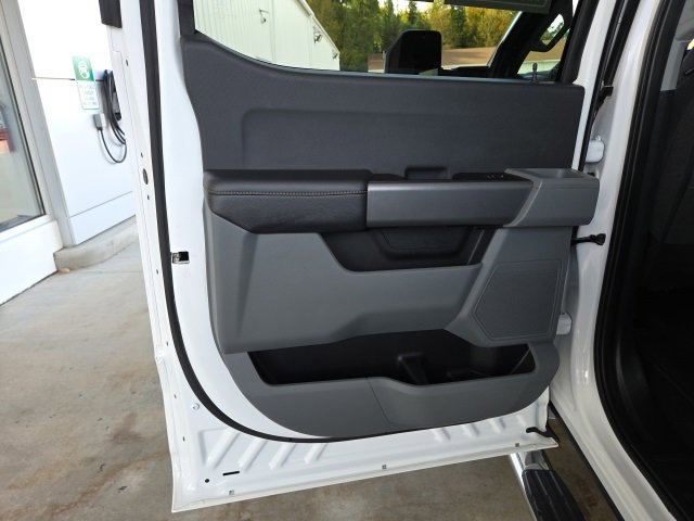 Used 2023 Ford F150 XLT w/ Trailer Tow Package image 37