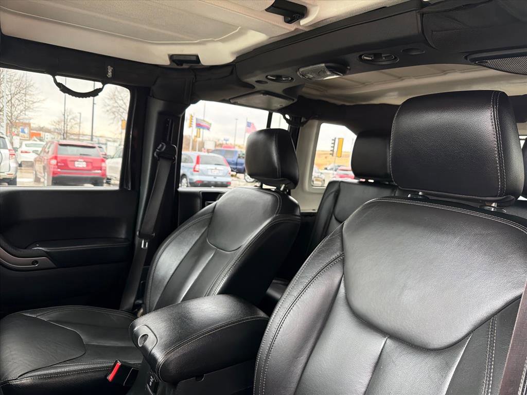 Used 2018 Jeep Wrangler Altitude image 14